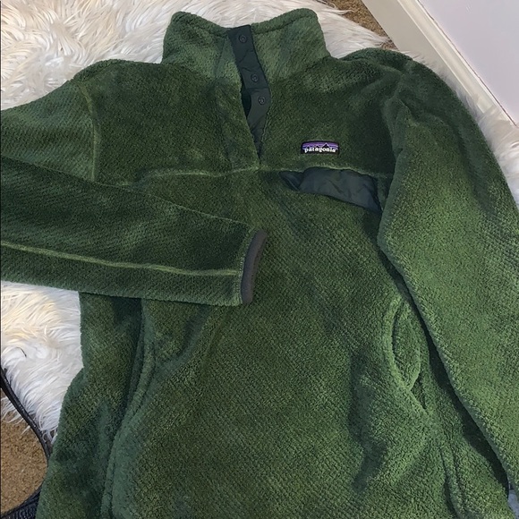 Sweaters - NEVER WORN PATAGONIA FLEECE PULLOVER